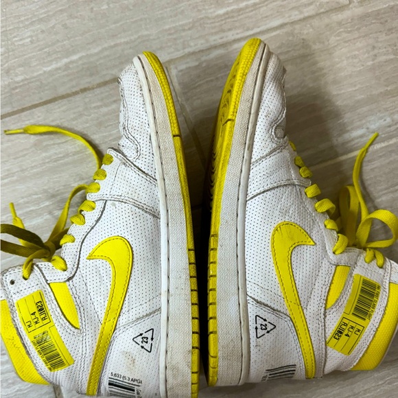 Jordan High Retro 1 First Class Flight size 7M, 8.5W - Picture 1 of 5